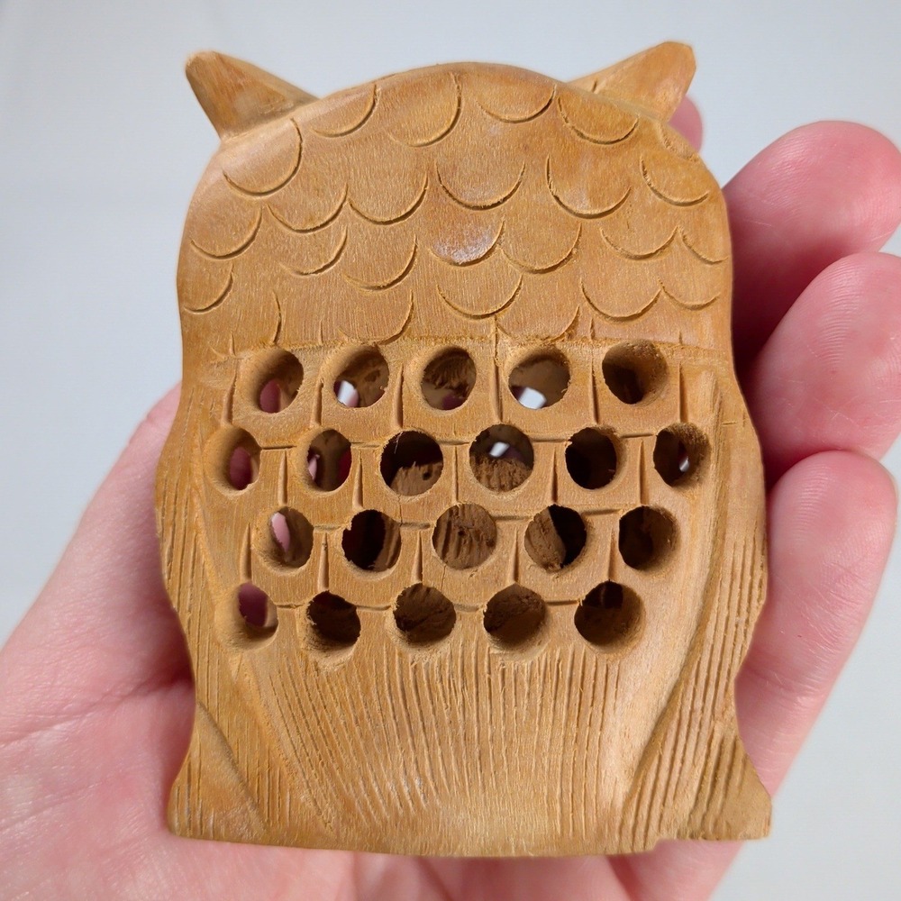 Vintage Hand Carved Wood Owl Figurine Jali Openwork Lattice 3 Inch Folk Art - Picture 4 of 8